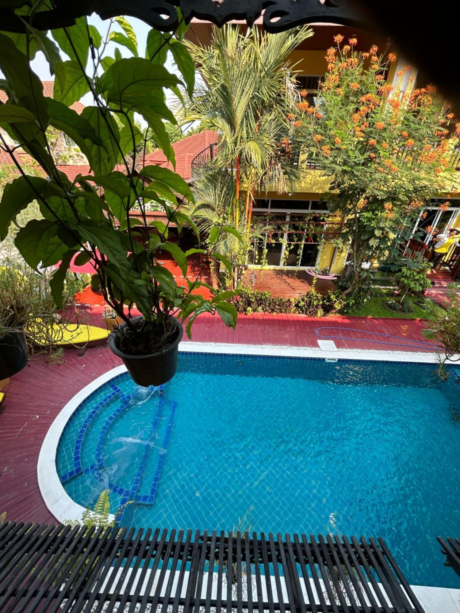Hotel Olivier Boutique à Chiang Mai Extérieur photo