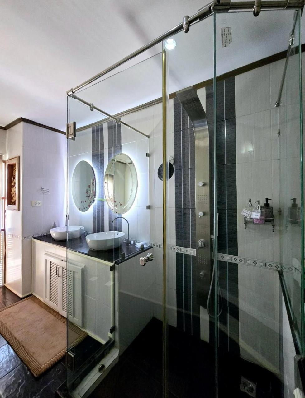 Hotel Olivier Boutique à Chiang Mai Extérieur photo